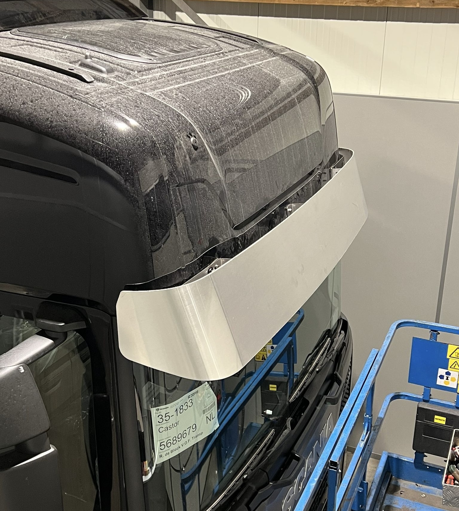 Fox Parts Zonneklep Scania NG Recht 35cm