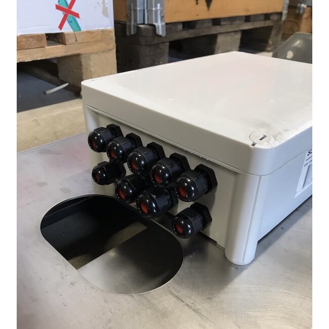 Junctionbox for rearbumper