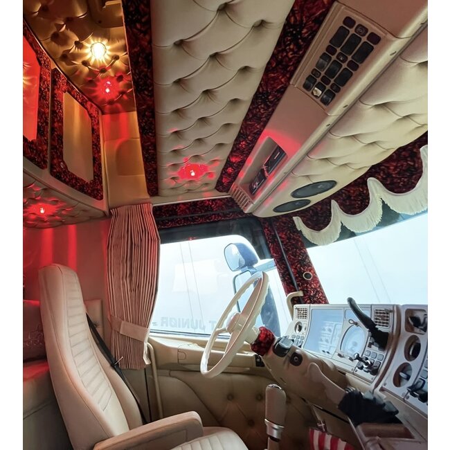 3-ekrad retroratt, finns i grått, vitt och svart!