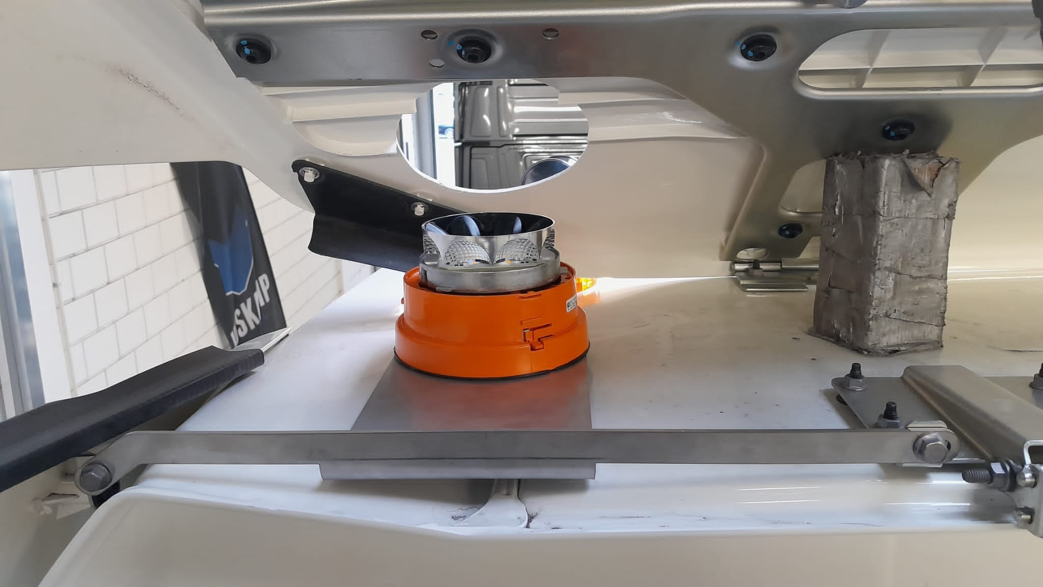 Zwaailampsteunen DAF XG+