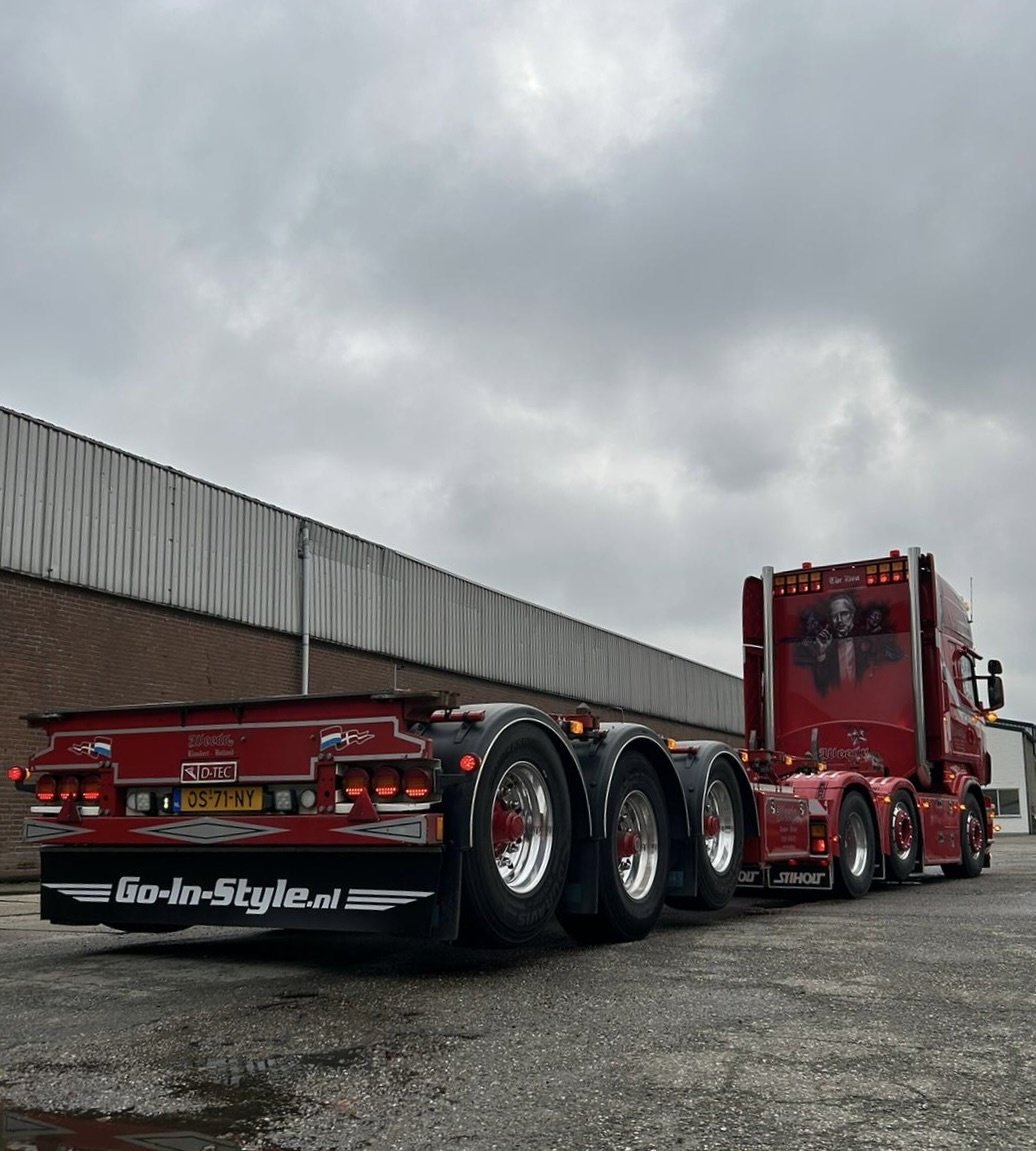 Turbo Truckparts scharnierende spatlapsteun voor de achterbumper!