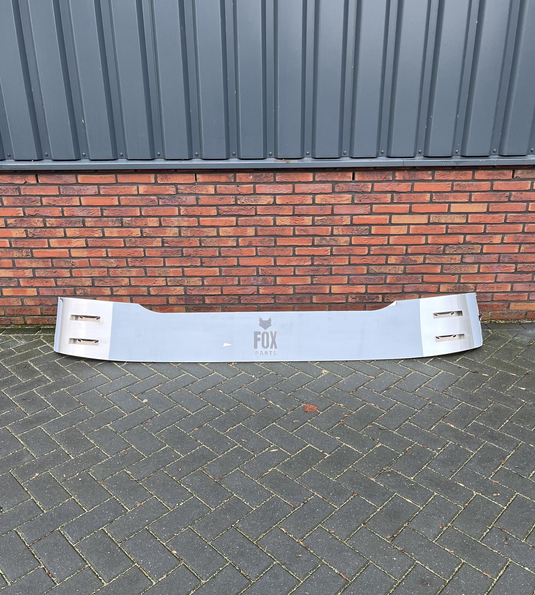 Fox Parts Fox Parts Zonneklep DAF XF SSC 27,5cm 4 Toplichtgaten (nieuw type)