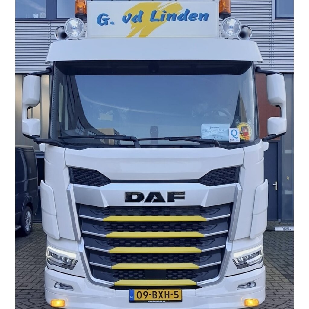 Fox Parts Fox Parts zonneklep voor een DAF XD en XF met plat dak