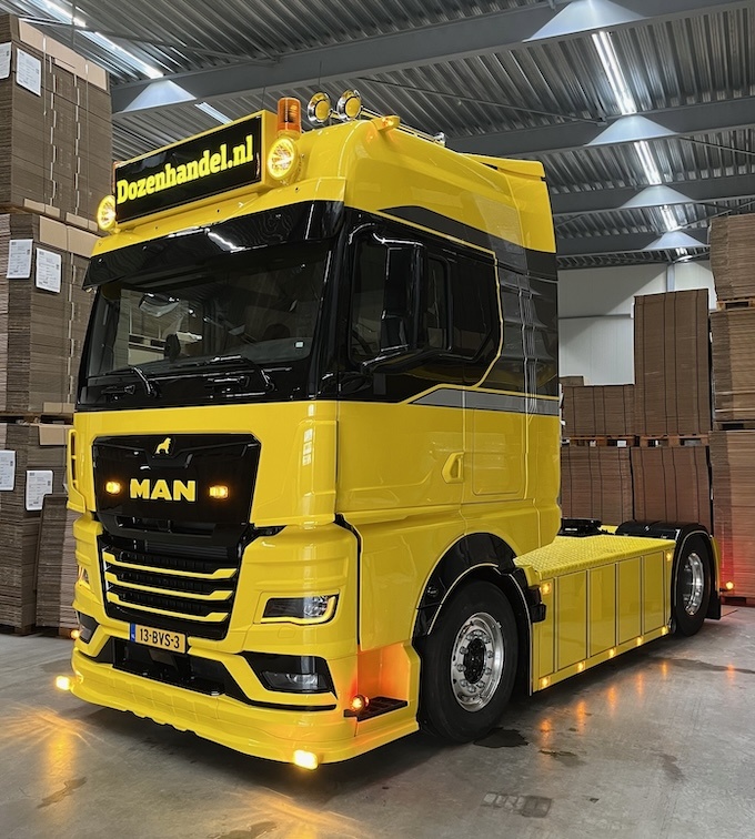 Solarguard Solarguard bumper spoiler MAN TGX with talmus