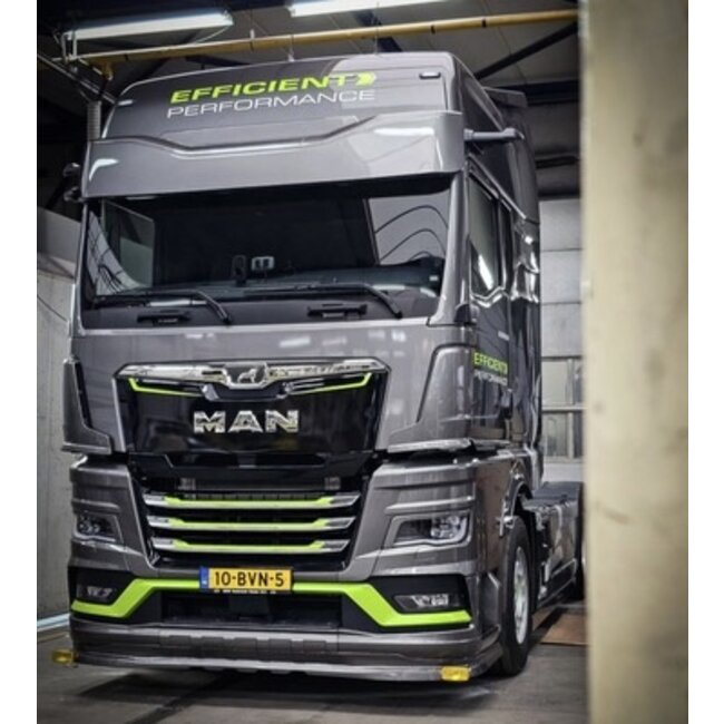 Spoiler sous pare-chocs avant Solarguard MAN TGX avec du talmus