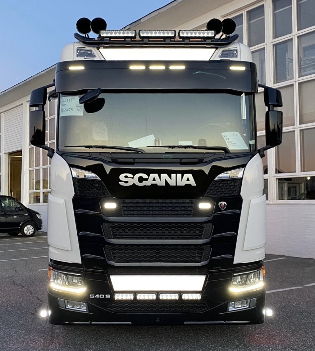 Satnordic Enseigne lumineuse lisse Scania NGS 133 x 19 cm