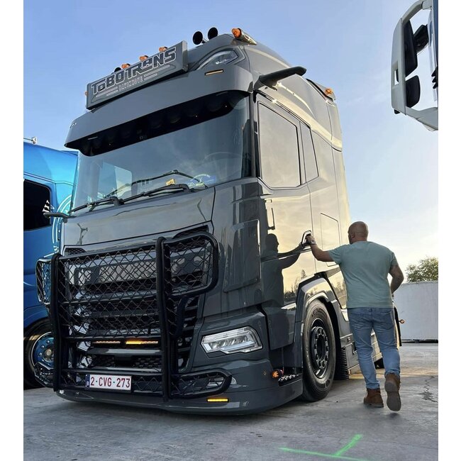 Osłona przeciwsłoneczna Fox Parts DAF XG+ 30 cm prosta