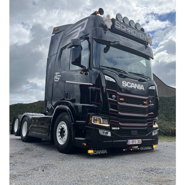 Osłona przeciwsłoneczna Solarguard Scania NG z linią