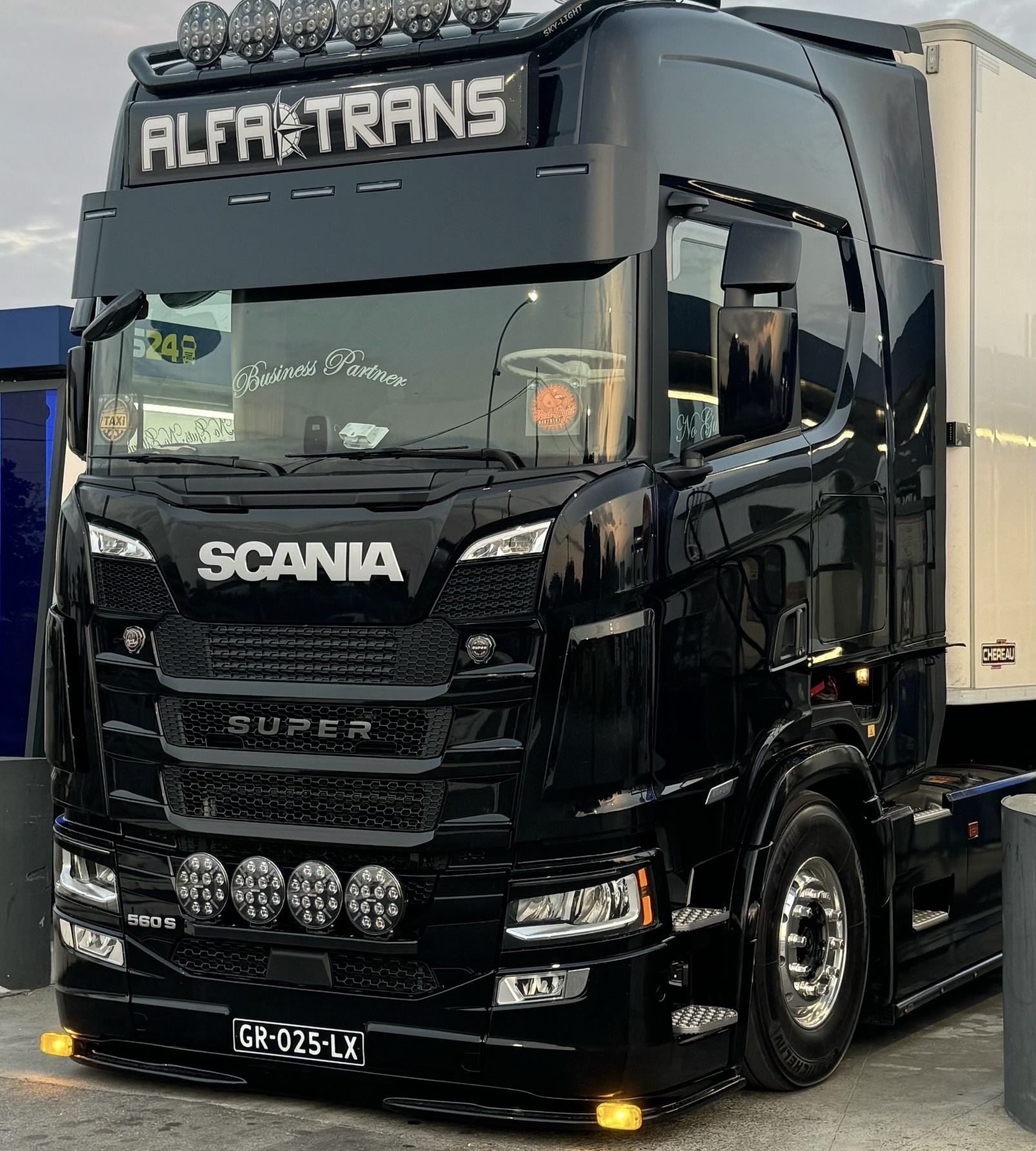 Turbo Truckparts onderspoiler Scania NextGen lage bumper met Talmu's
