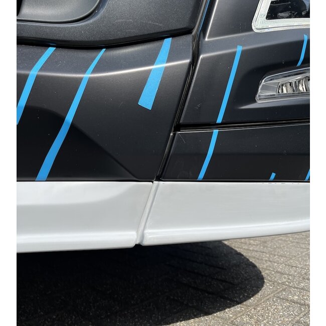 Spoiler dolny Turbo Truckparts Volvo Aero