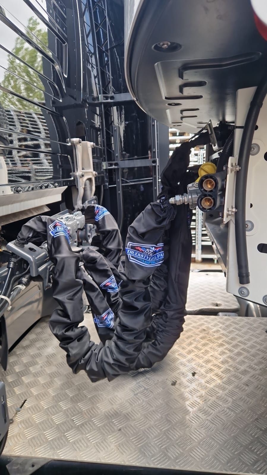 Luchtslang hoes met GIS logo!