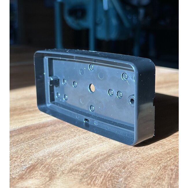 Lampa obrysowa boczna LED Omnius - podwyższona rama