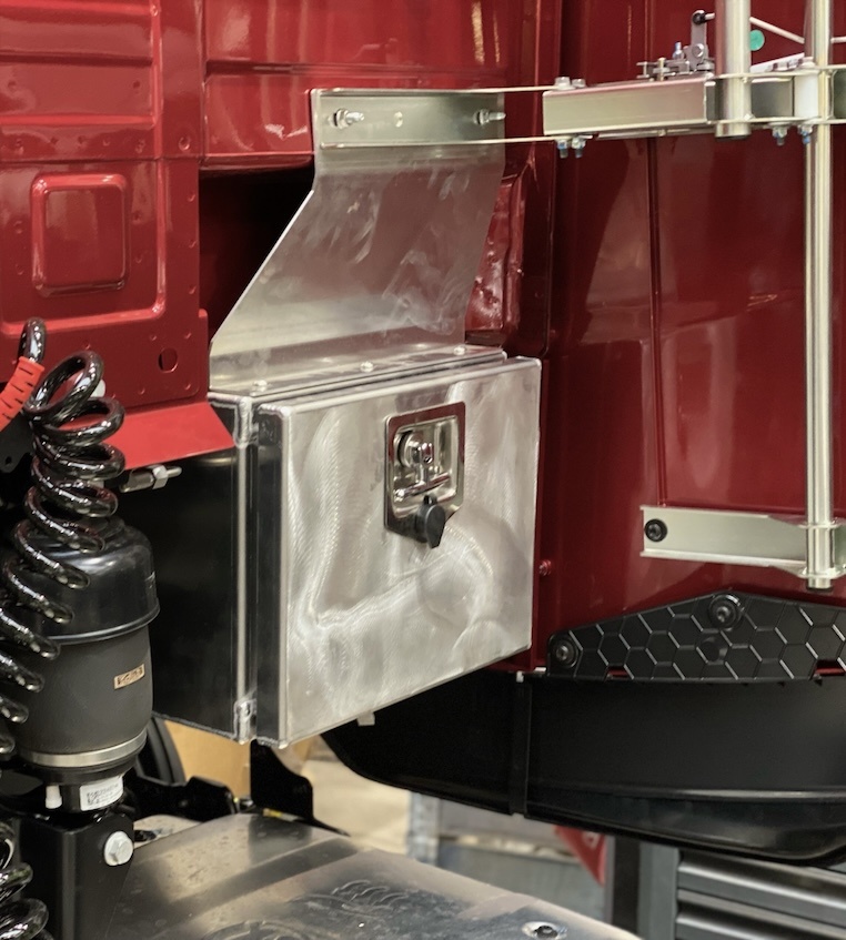 Coffre de rangement en aluminium avec tiroir coulissant DAF XG et XG+