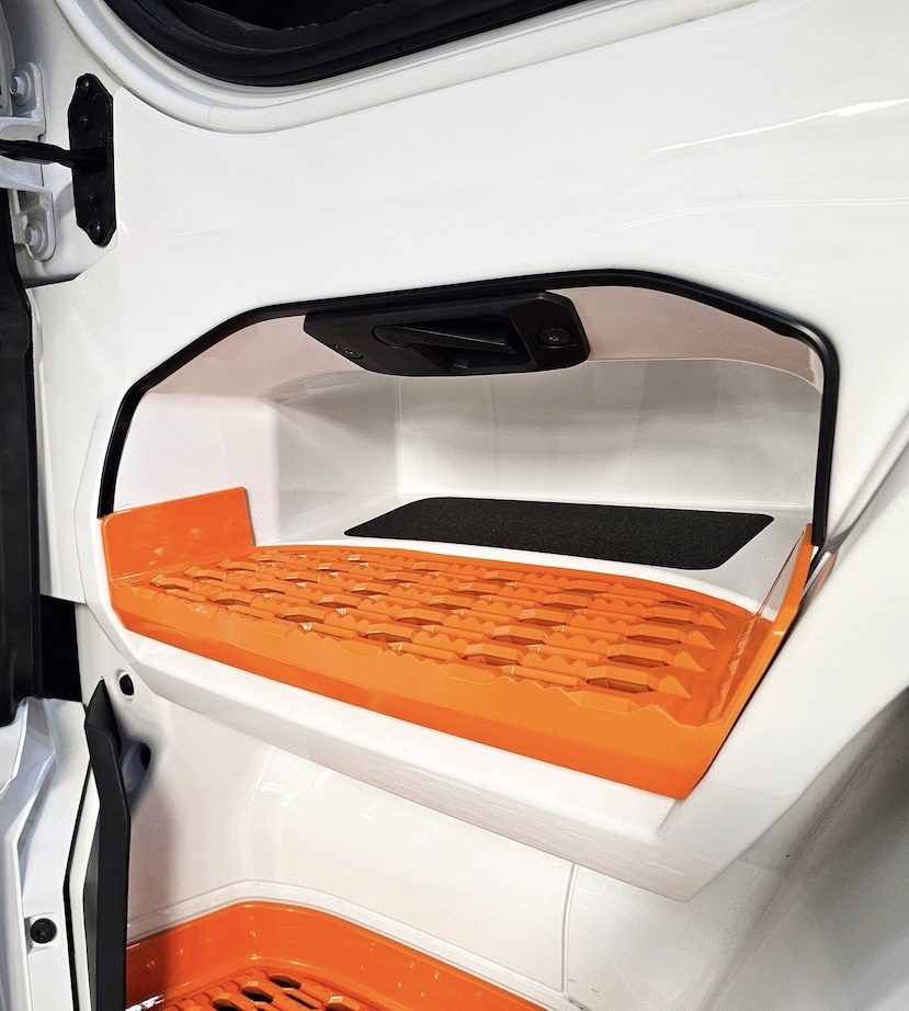 Step Etender Solarguard step extender DAF XG/XG+ incl. lighting - Go-in-Style.nl