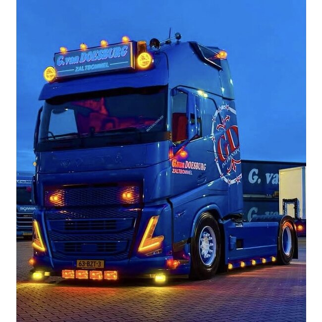 ravgul, gul eller varm hvid LED-kørelys til Volvo FH5+Aero 2020+