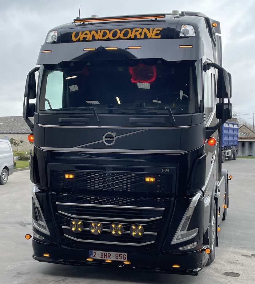 Fox Parts Zonneklep Volvo FH4/FH5/Aero + FM5 Custom 28,5cm