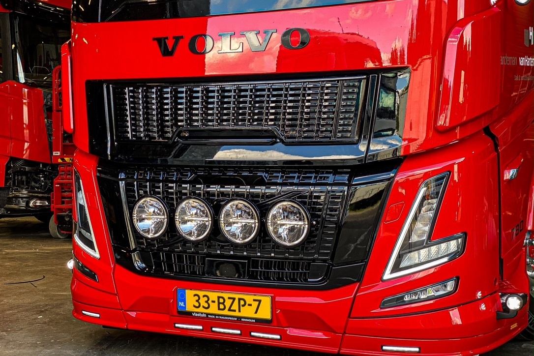 Turbo Truckparts Volvo FH Aero Bovengrille
