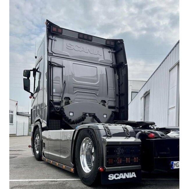 Scania 4/R seria spojler dachowy listwa świetlna