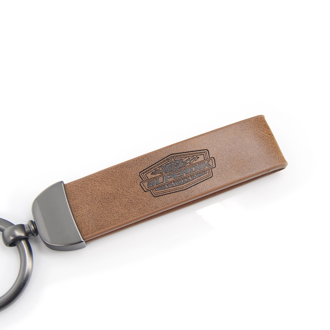 Superdik sleutelhanger met gegraveerd logo