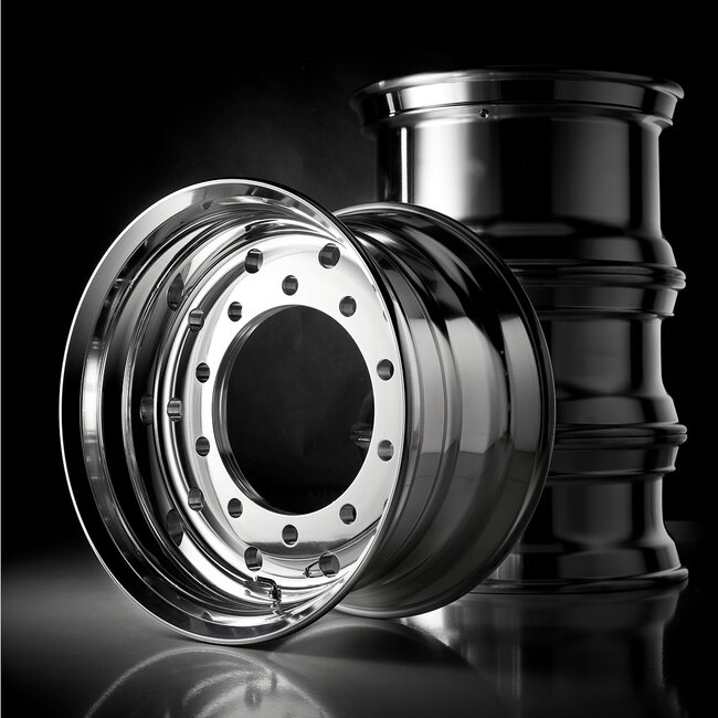 Omnius Wheels Chrome-Aluminum Trailer Rim 22.5" x 11.75" / ET 0