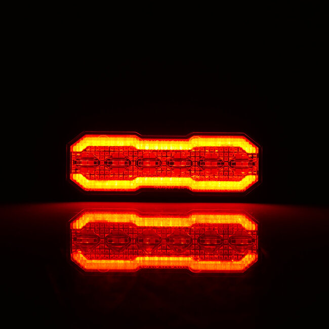 Lampa błyskowa z przydymionym obiektywem z pierścieniem Halo