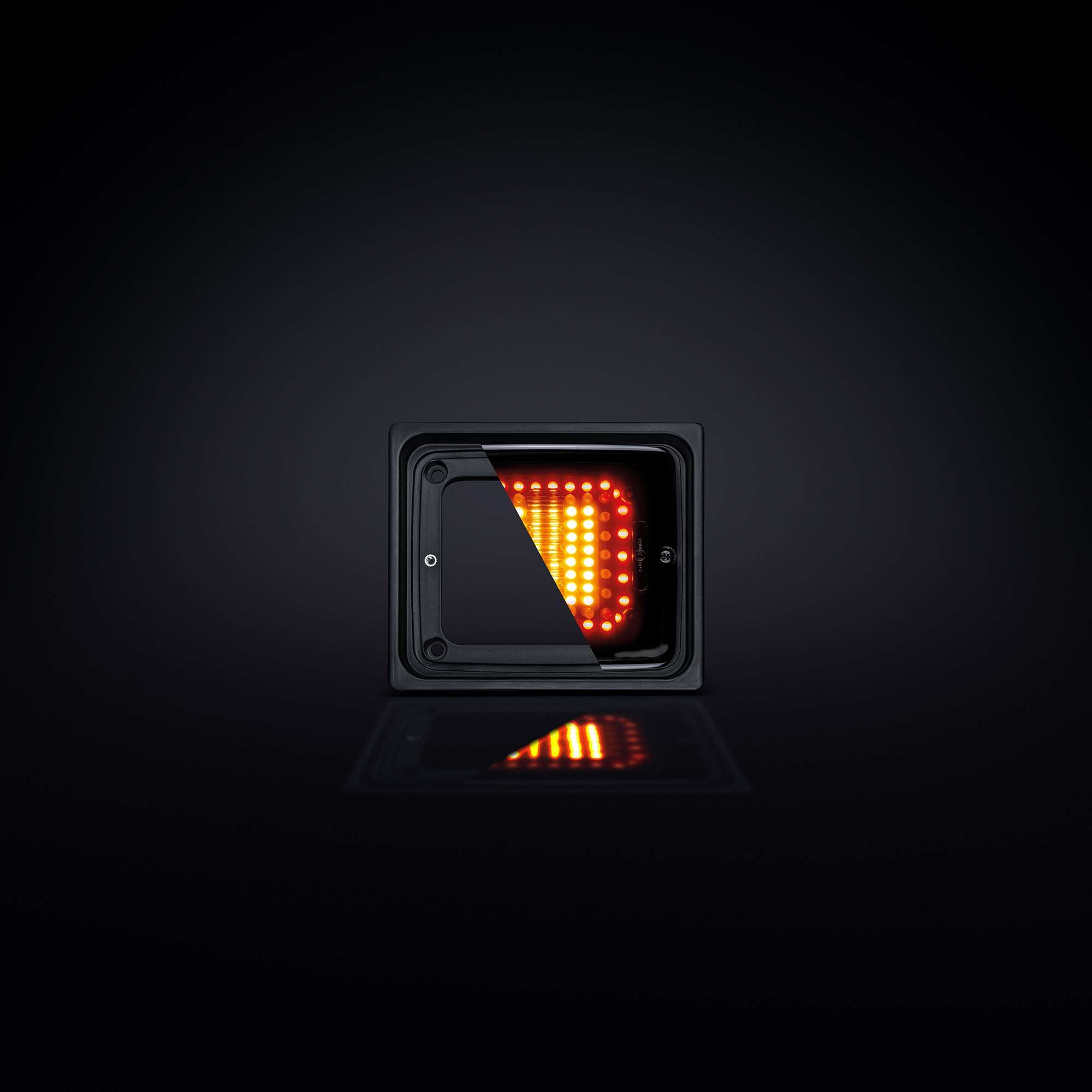 Strands Ize Led Frame Single