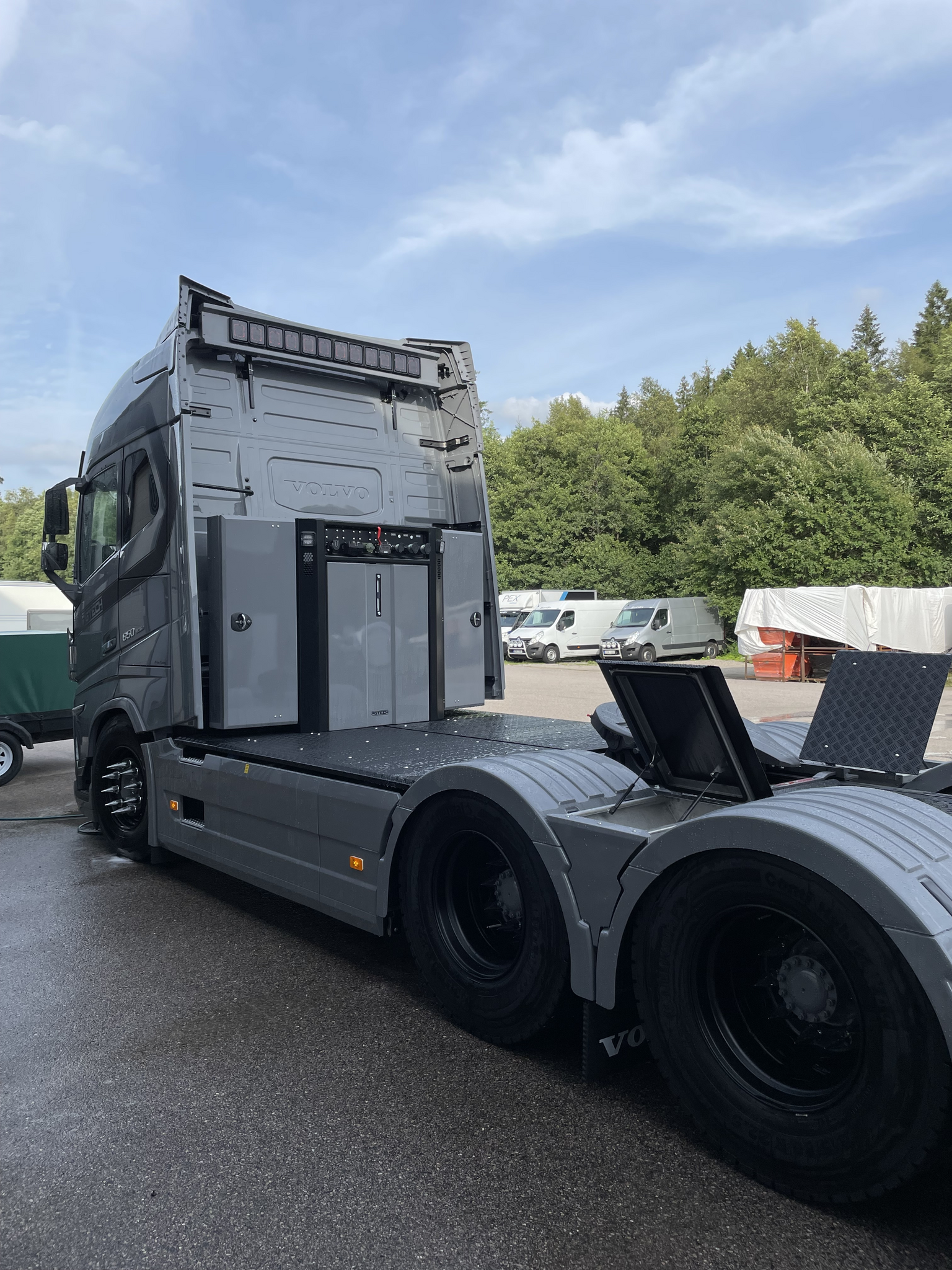 Volvo string met opbergruimte