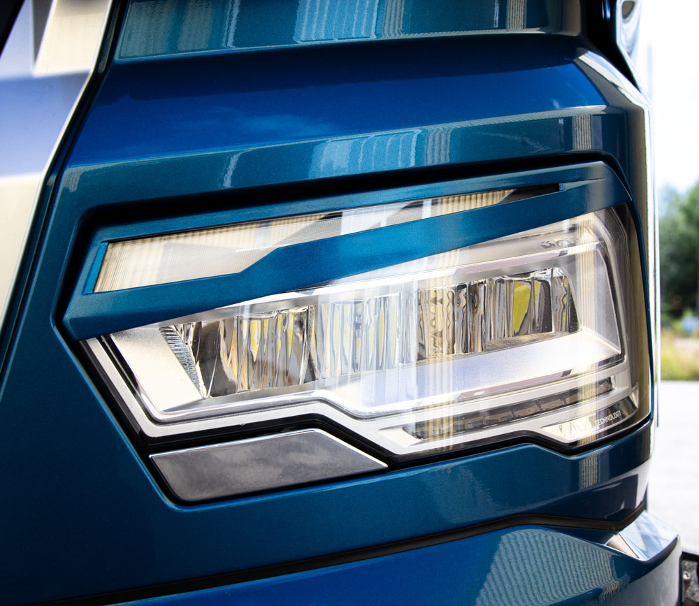 TruckStyle Sweden Wściekle wyglądające reflektory DAF XF/XG/XG+