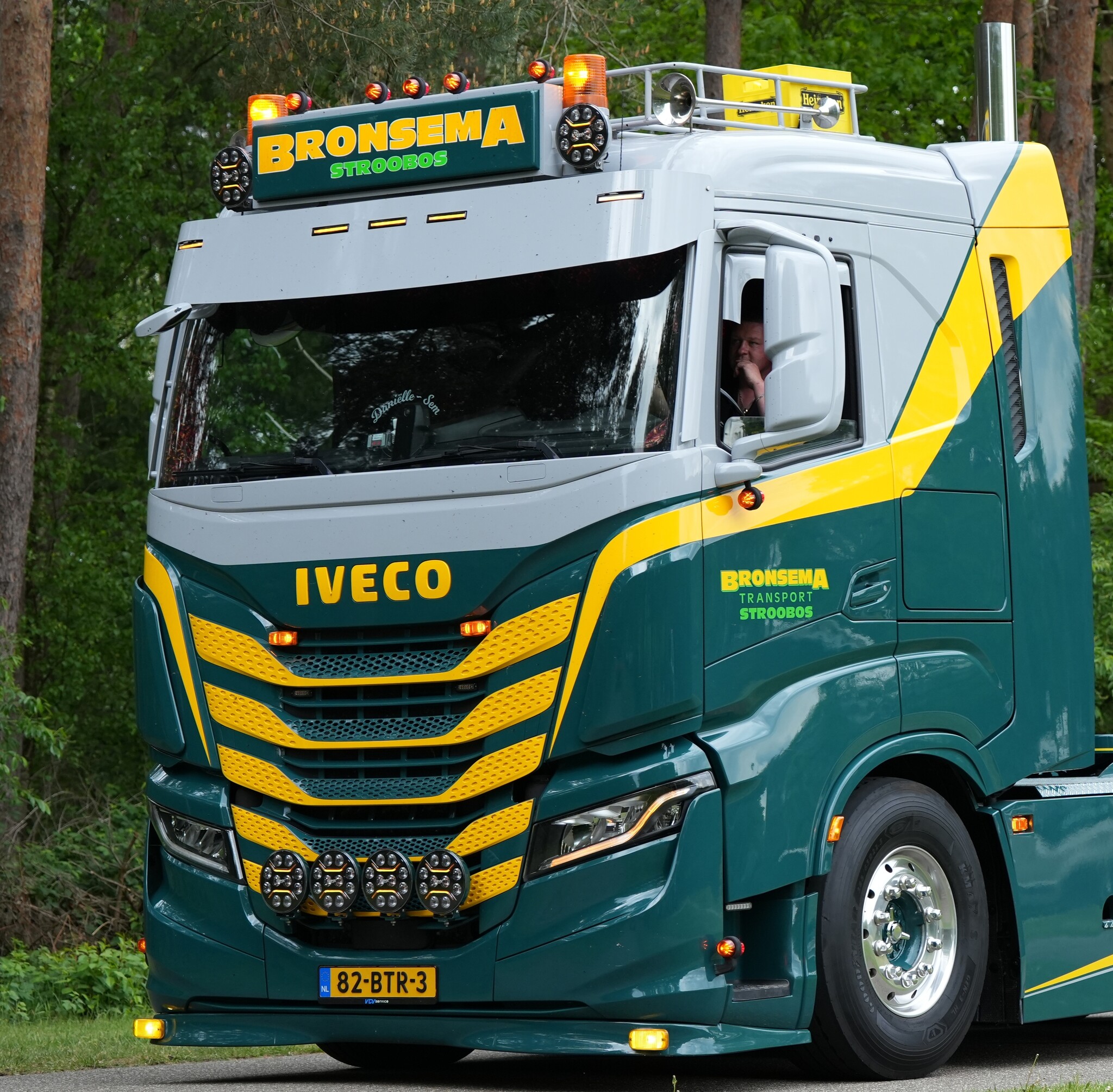 Niska osłona przeciwsłoneczna Fox Parts do Iveco S-Way