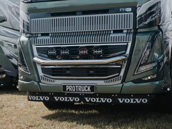 RST-STEEL Minibar avant V05 Volvo FH4/FM
