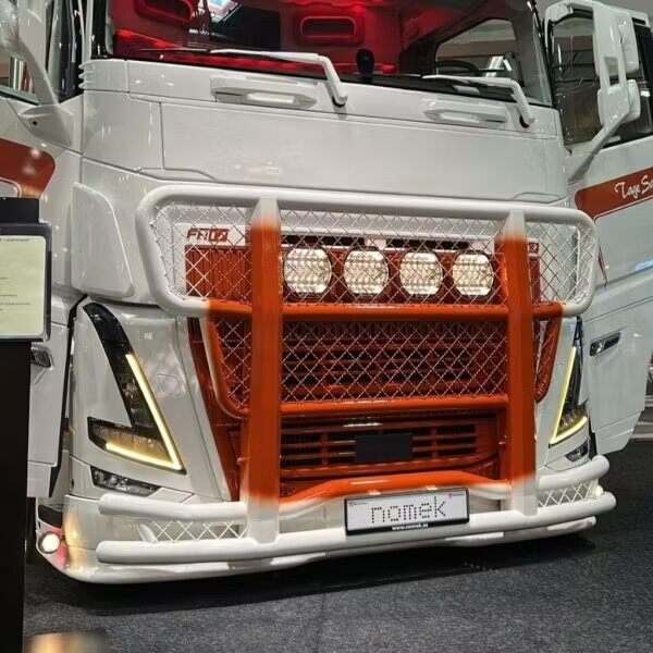RST-STEEL Bull bar Freeway V64 Volvo FH4/5