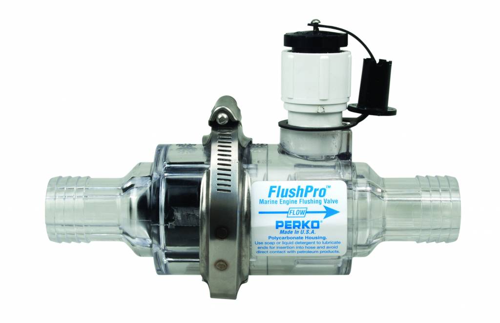 FlushPro(TM)-set voor doorspoelen en winterklaar maken van scheepsmotoren