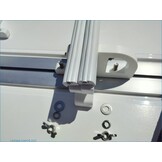 Cale d'appel d'offres universelle sur rail