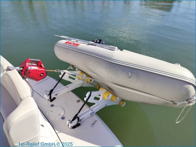 Bossoir robuste (inclinable et avec roues) pour bateaux