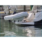 Pescantes plegables para embarcaciones de casco rígido / auxiliares (embarcaciones neumáticas rígidas RIB) con ruedas