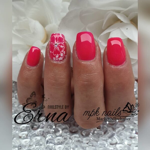 Precious Gel Polish Pomegranate Basics