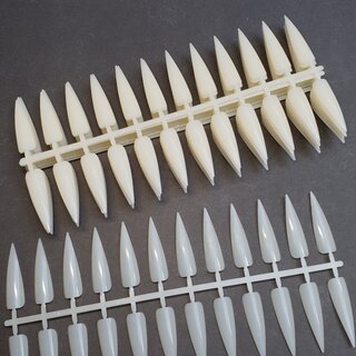 220x Mustertips Stiletto - natur
