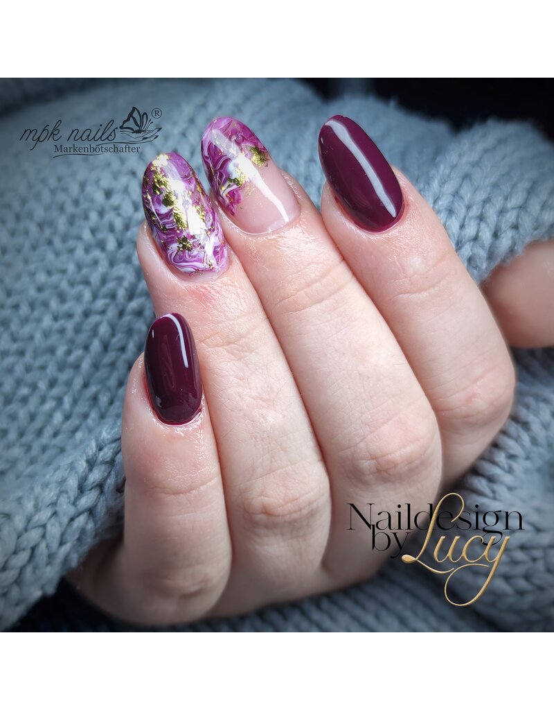 Luxury Gel Polish 598 Purple Grapes