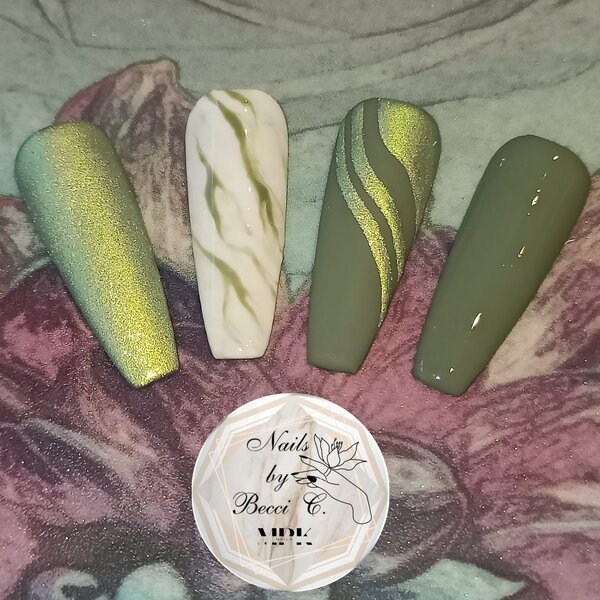 MPK Nails® Deluxe Farbgel 446 Olive