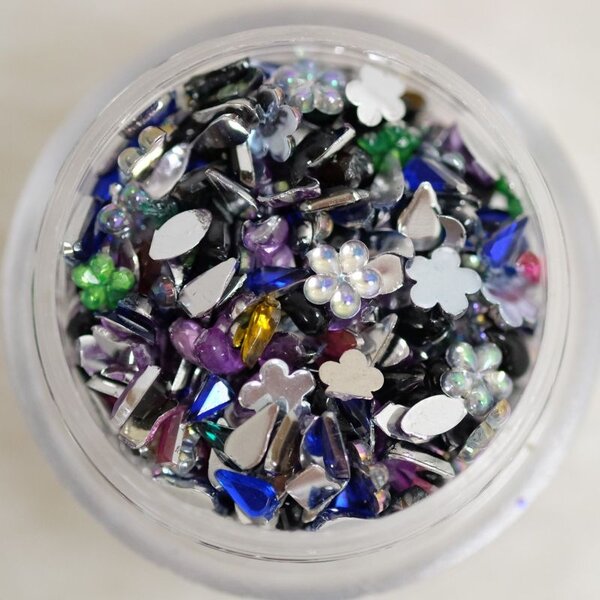 MPK Nails® Strass MIX im Acryldöschen / 2. Wahl