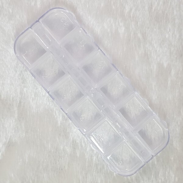 MPK Nails® Sortierbox eckig, 12 Fächer / B-Ware