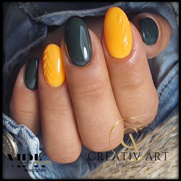 MPK Nails® Luxury Gel Polish C930 Neon Light Mandarine
