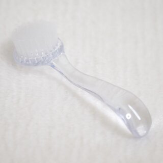 Nagelbürste rund mit Griff