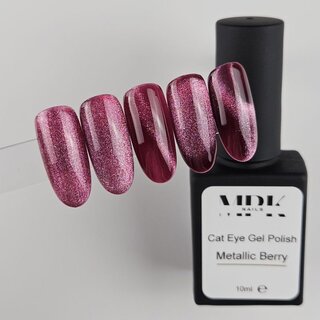 Cat Eye Gel Polish Metallic Berry