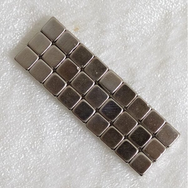 MPK Nails® Cat Eye Magnet Würfel, 5 mm - 27 Stk