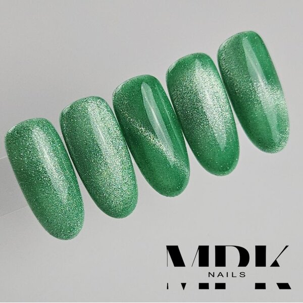 MPK Nails® Bright Cat Eye UV Nagellack Emerald Leaf