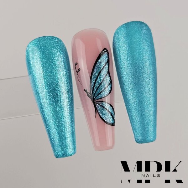 MPK Nails® Shimmering Farbgel Taken