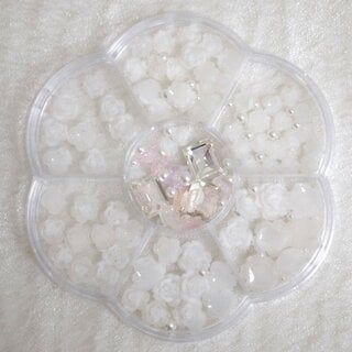 Nailart Overlays Rosen weiß