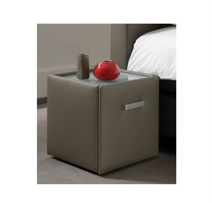 Velda Versus bedside table