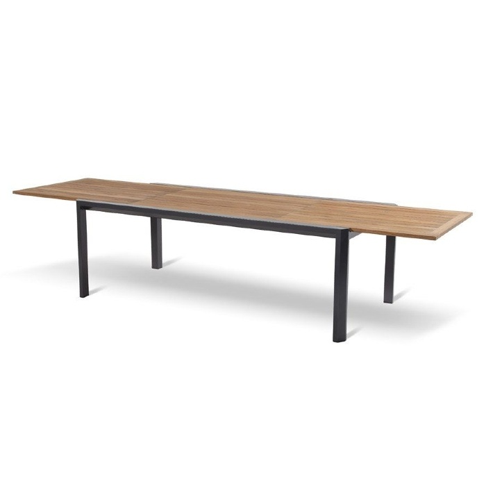 Lille extendable dining garden table